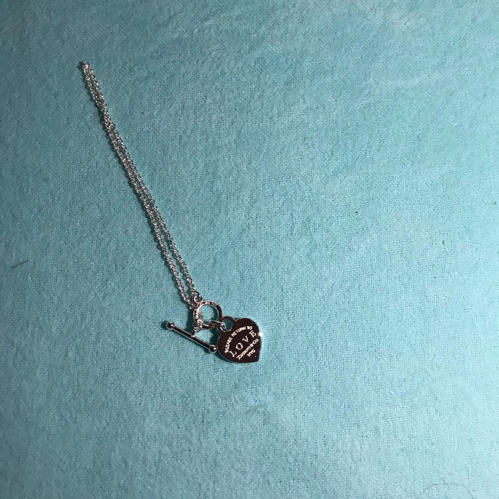 Return to Tiffany love bracelet